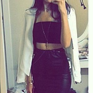 ✖️SOLD ✖️F21 white blazer